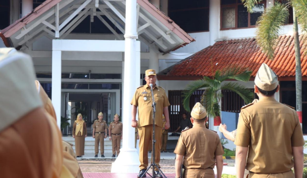 Apel Mingguan Pemkab Lampung Tengah, Wabup I Komang Koheri Ajak ASN Tingkatkan Kinerja dan Etos Kerja