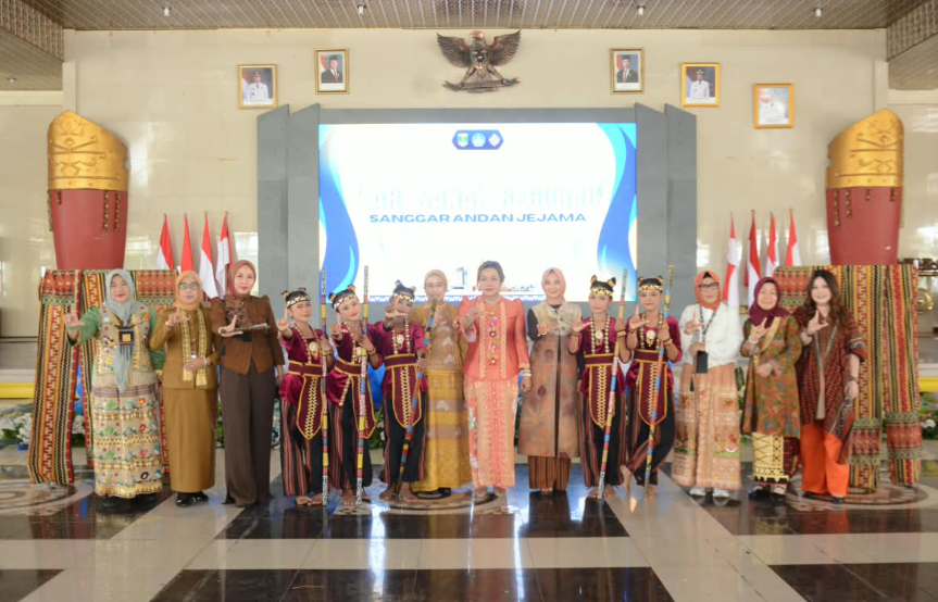 Kenalkan Budaya Sejak Dini, Dekranasda Lampung Tengah Gelar Sanak Membatik di PKD 2026