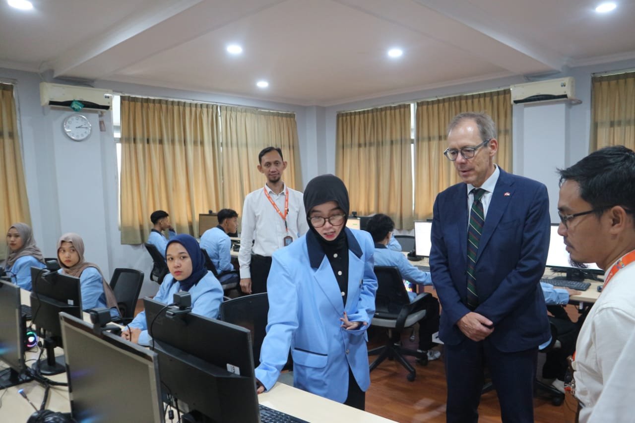 Duta Besar Swiss Kunjungi UBL, Perkuat Kolaborasi Arsitektur Hijau Digital melalui DEAR 2025