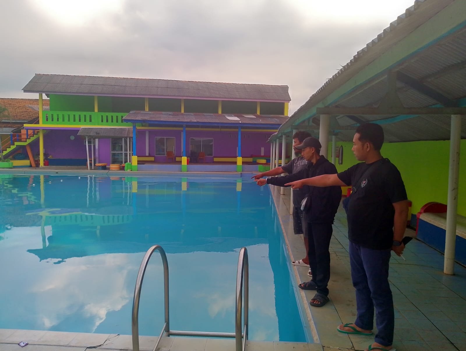 Tragis! Bocah 5 Tahun Ditemukan Meninggal di Dasar Kolam Renang