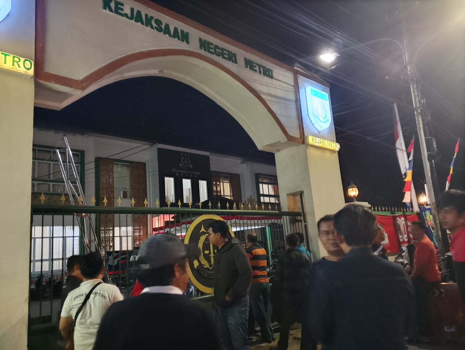 Wartawan Tertahan di Kejari Metro, Publik Desak Keterbukaan Kasus Dugaan Korupsi