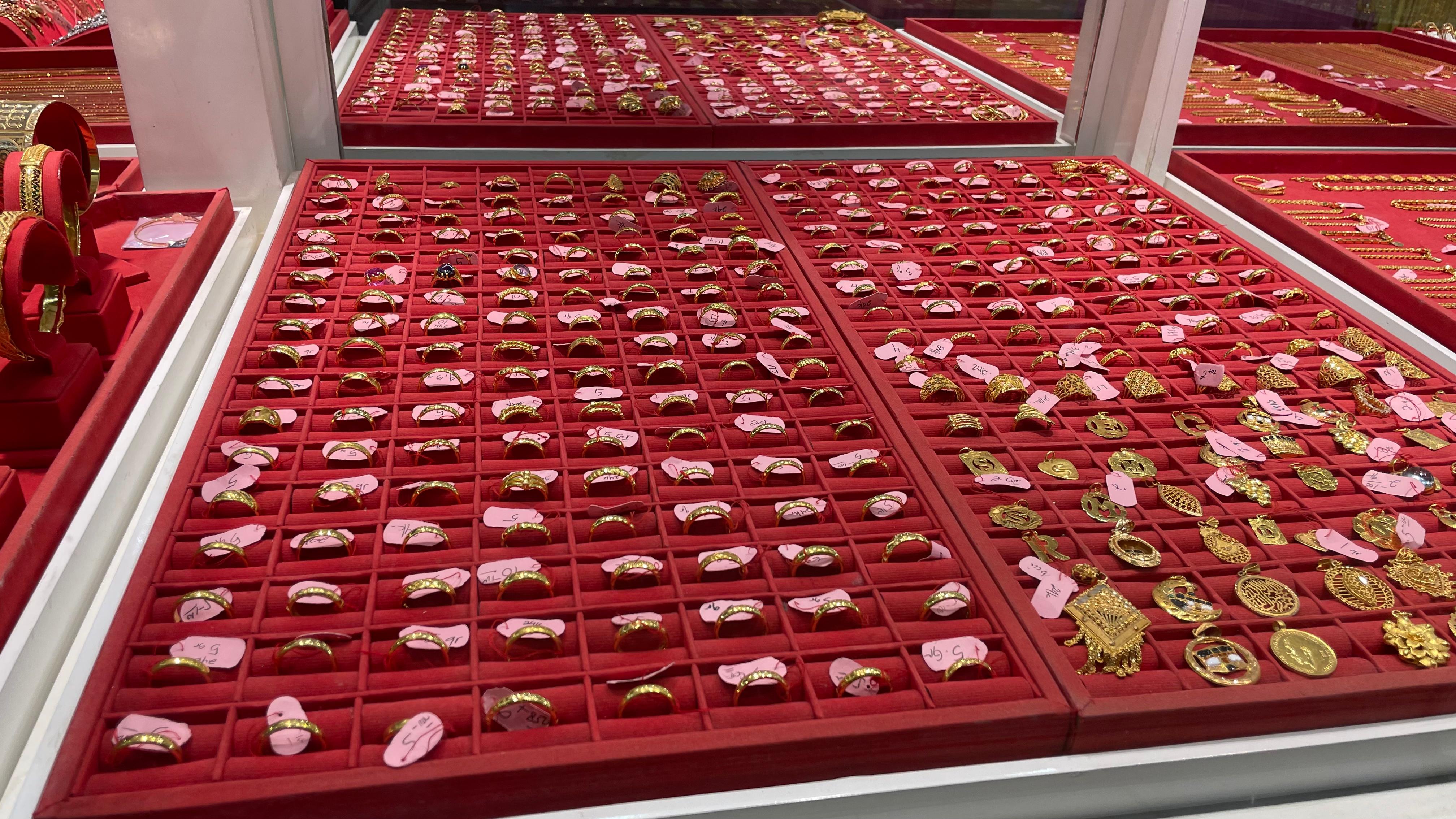 Pasar Emas Cendrawasih Sepi Usai Lebaran, Harga Justru Naik