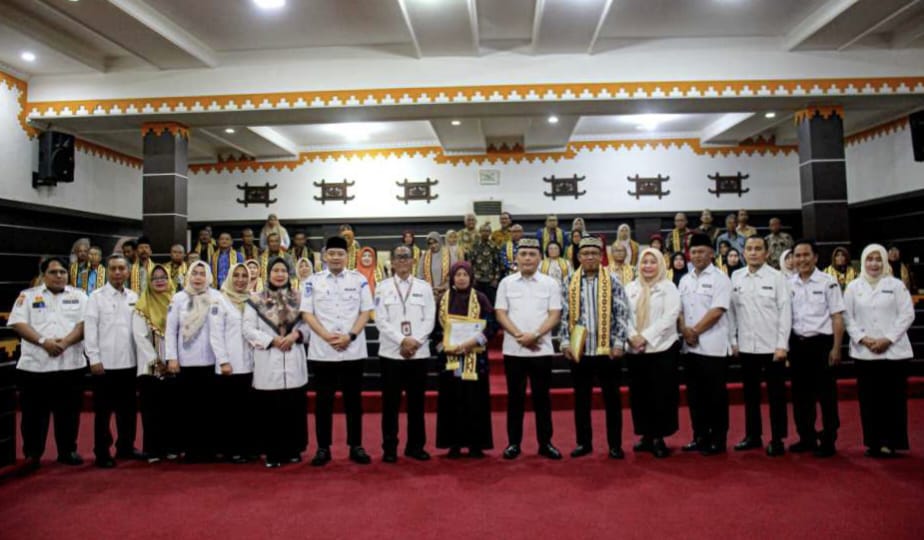 Sebanyak 74 ASN Metro Masuki Pensiun, Pemkot Berikan Penghargaan