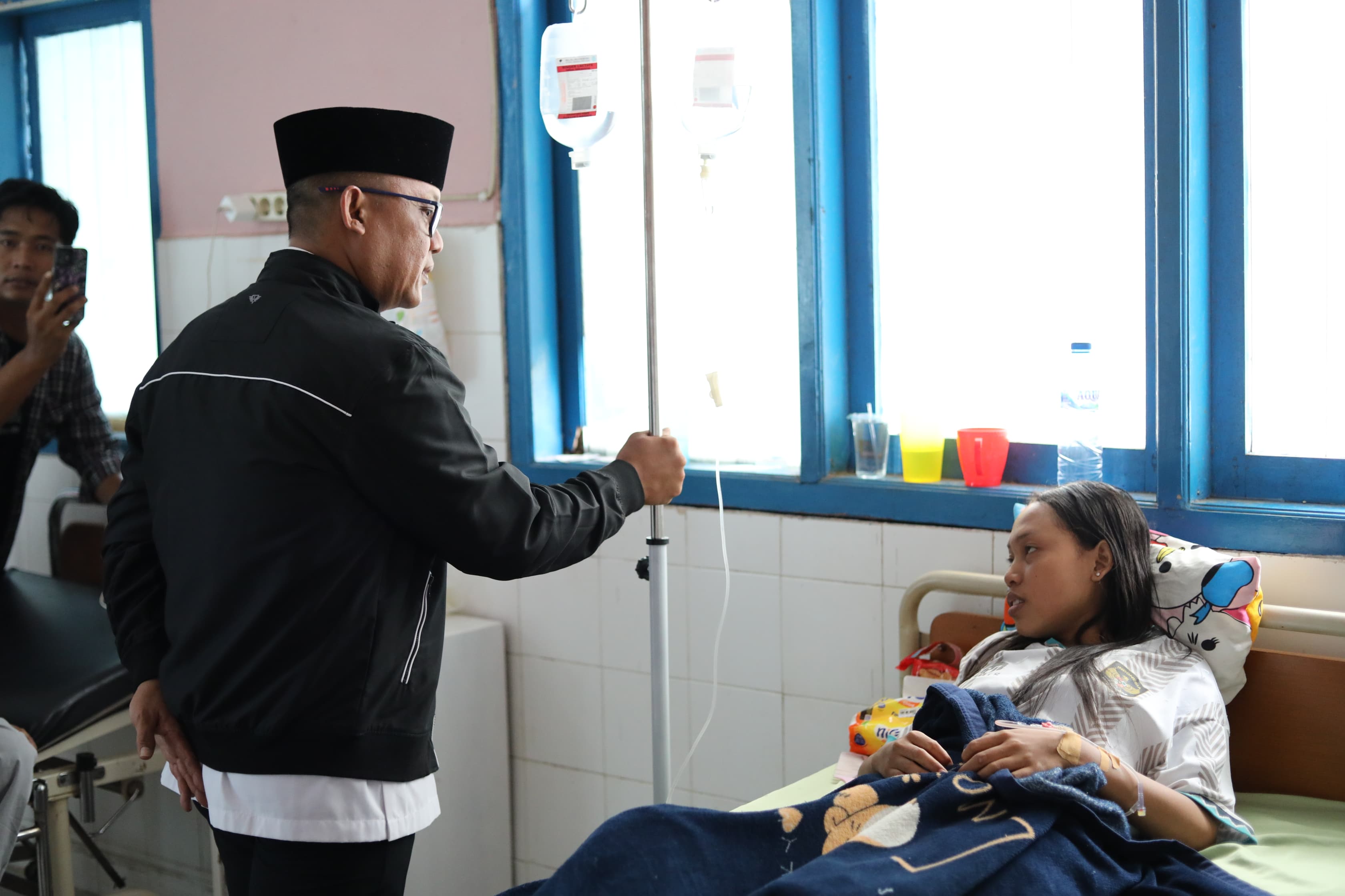 Pastikan Pelayanan Maksimal, Bupati Ardito Wijaya Tinjau Puskesmas Seputih Surabaya