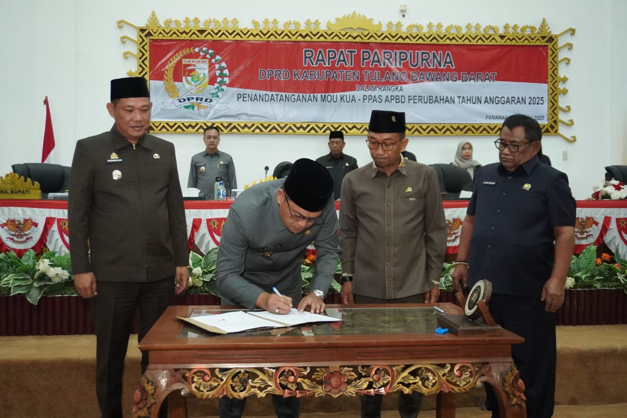 Pemkab dan DPRD Tubaba Teken MoU KUA-PPAS Perubahan APBD 2025