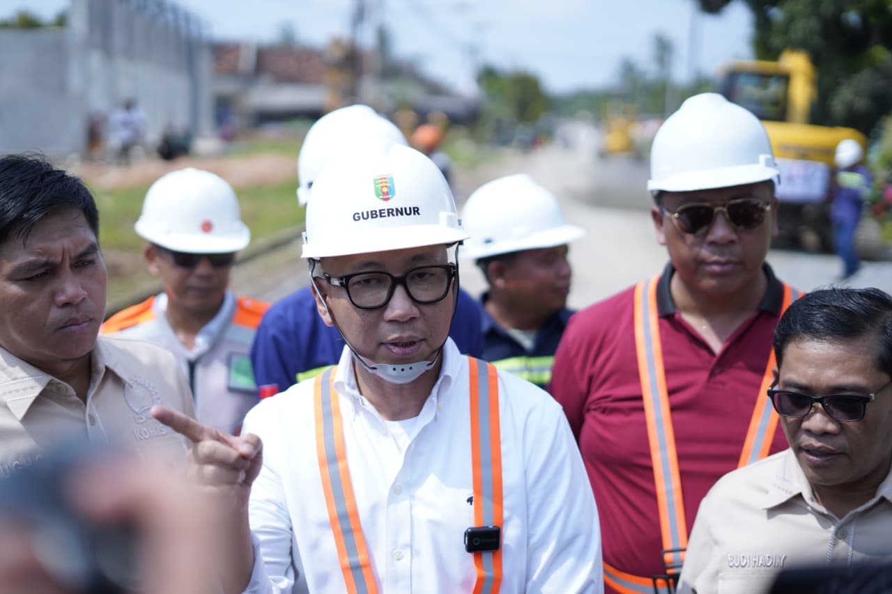  Plt Bupati Lamteng Dampingi Gubernur Lampung Groundbreaking Jalan Rigid Beton Bangun Rejo–Kalirejo