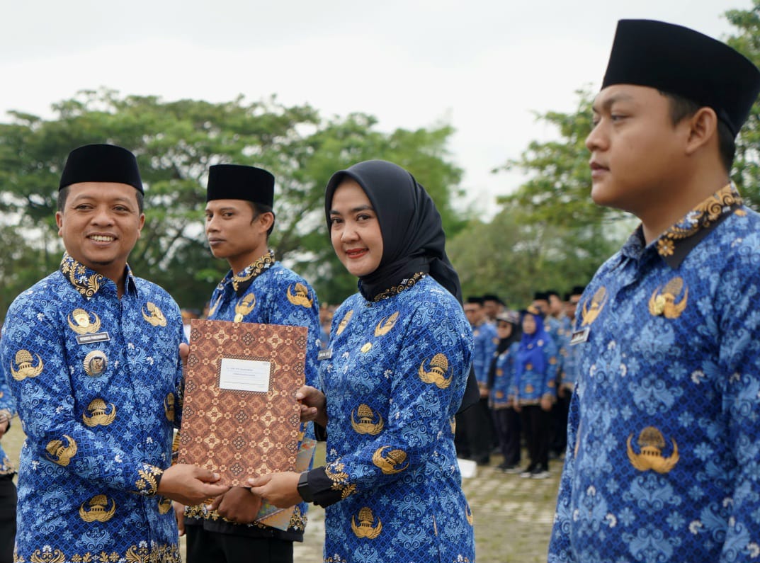 Awali Tahun 2026, Pemkab Pringsewu Gelar Apel Perdana dan Penyerahan SK PPPK