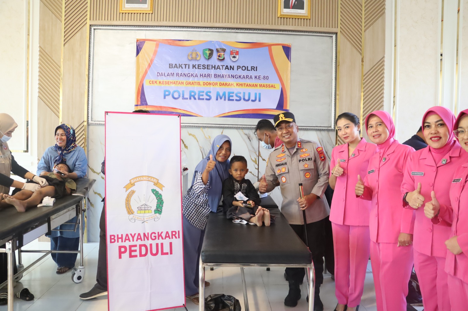 Polres Mesuji Hadirkan Sunatan Massal hingga Pasar Rakyat di Hari Bhayangkara ke-80