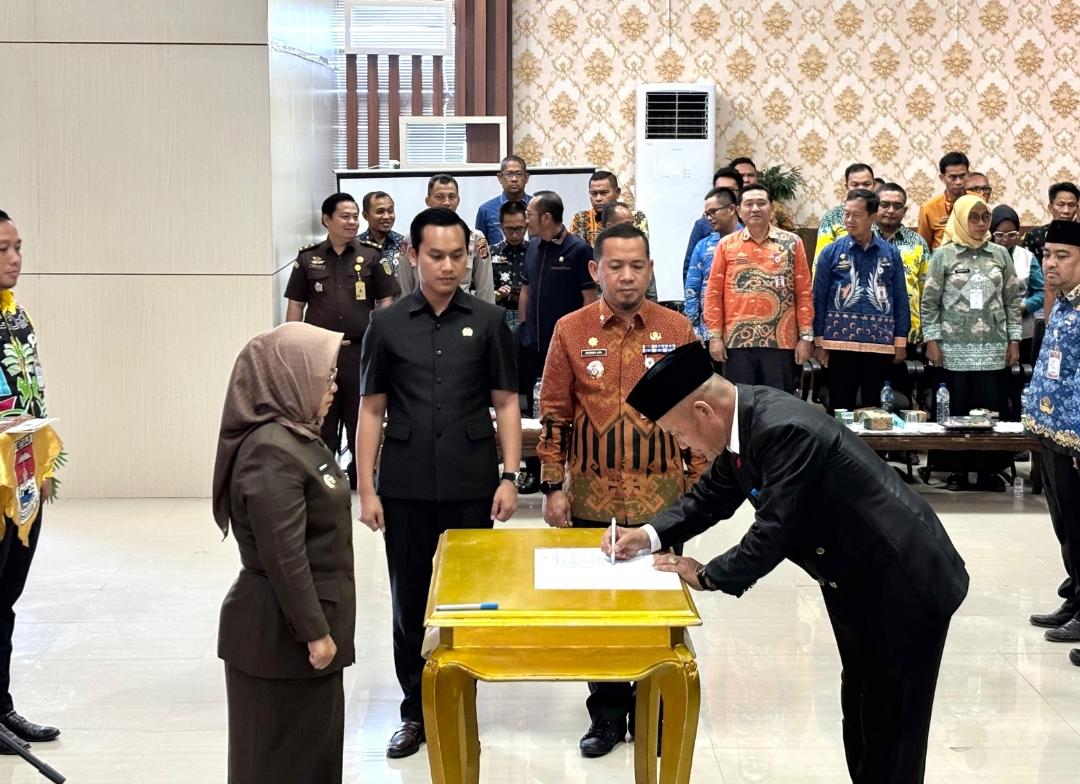 Sunardi Resmi Dilantik Jadi Sekwan DPRD Mesuji