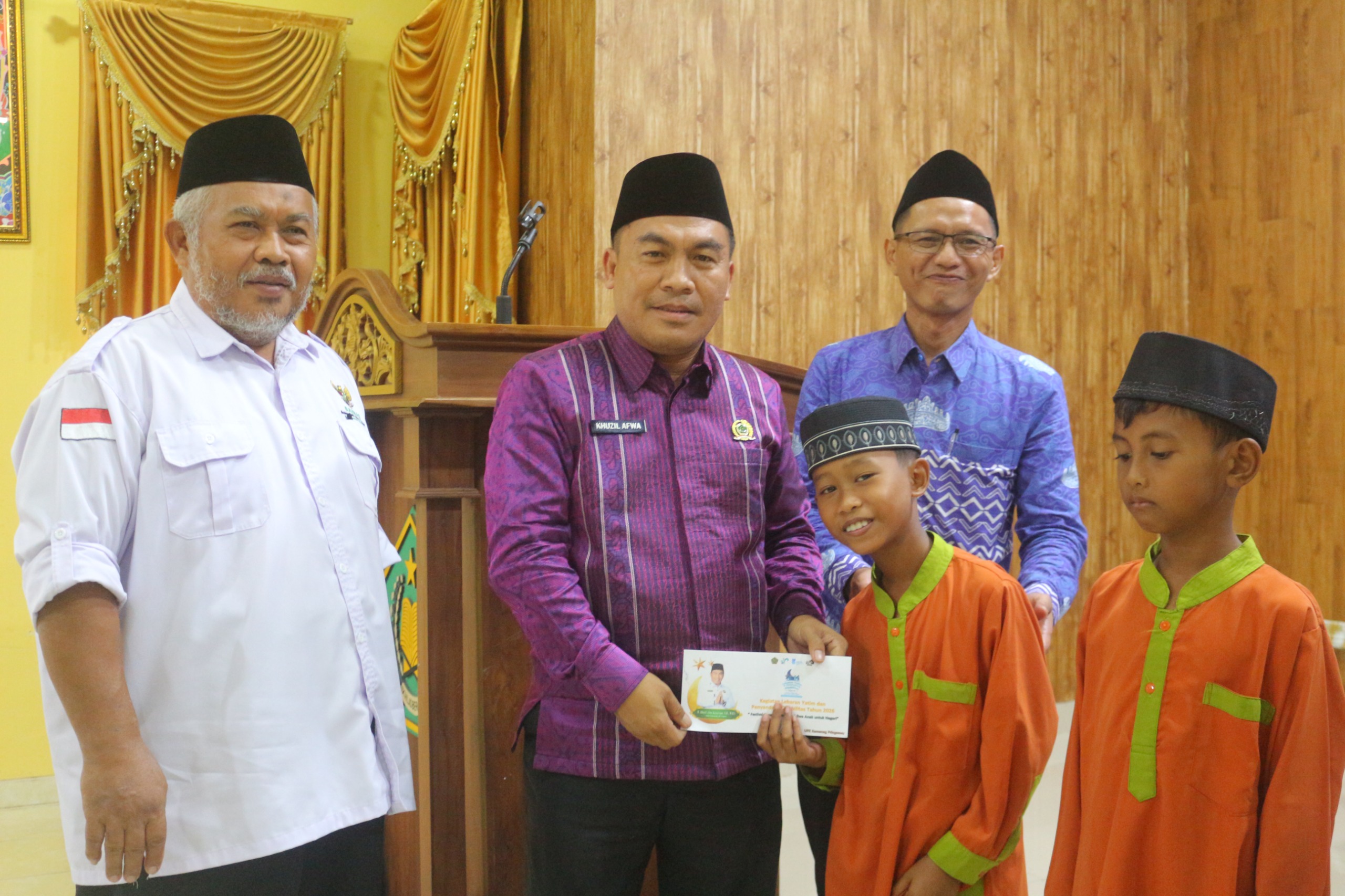 Peduli Anak Yatim dan Penyandang Disabilitas, Kemenag Pringsewu Salurkan 175 Paket Santunan