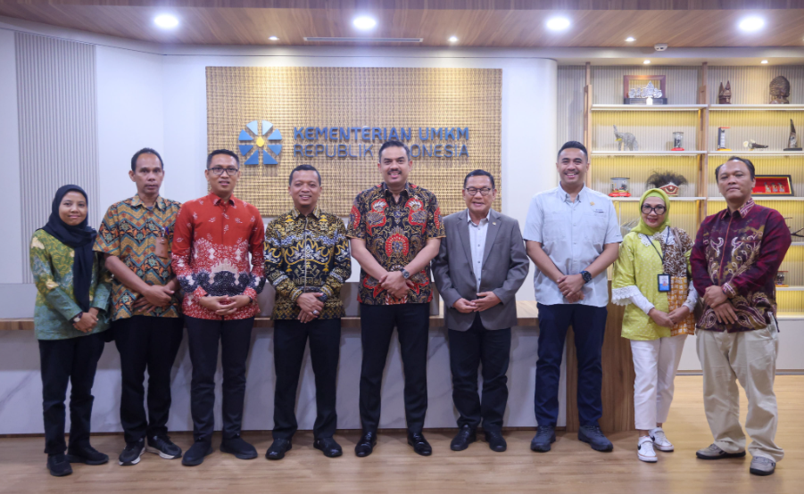 Bupati Pringsewu Temui Menteri UMKM, Bahas Potensi Mocaf hingga Kuliner Lokal