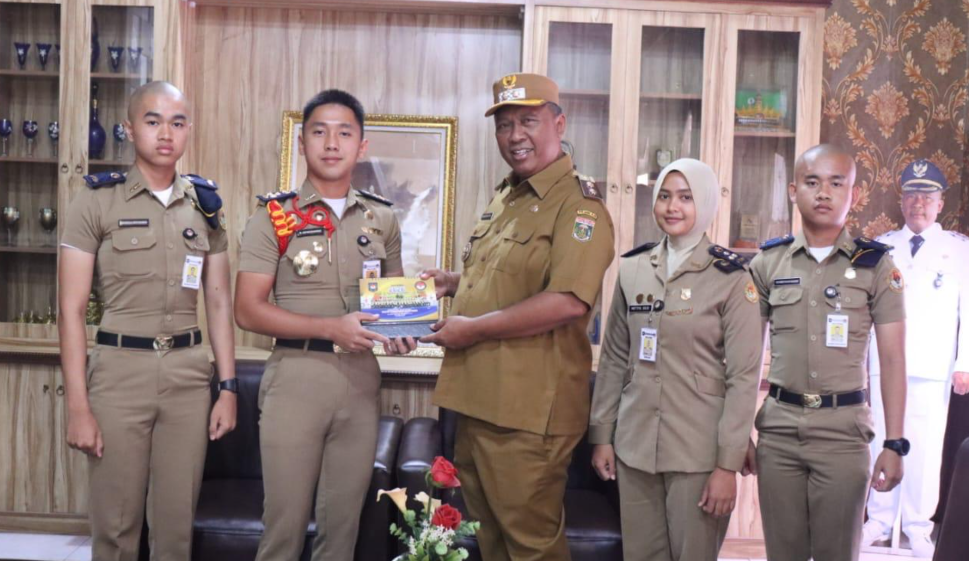 Silaturahmi dan Pembekalan, Plt. Bupati I Komang Koheri Terima Audiensi Anggota IPDN Asal Lampung Tengah