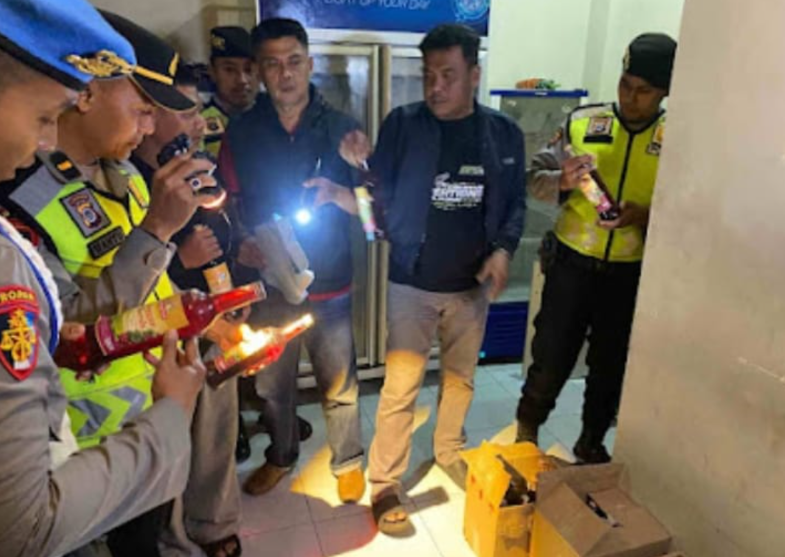 Polres Bantul Amankan 72 Botol Miras Ilegal di Banguntapan