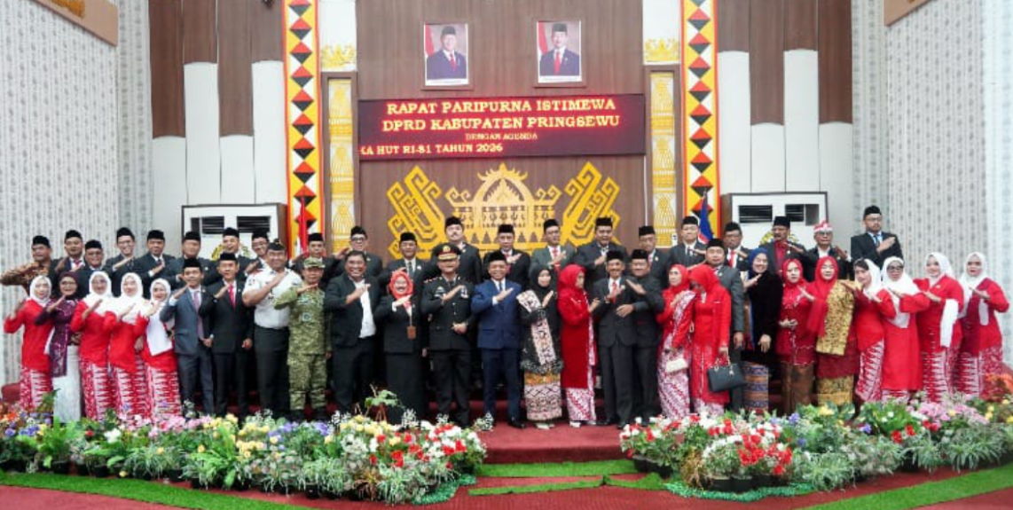 Hadiri Rapat Paripurna DPRD Pringsewu, Bupati Riyanto Pamungkas Simak Pidato Kenegaraan Presiden RI