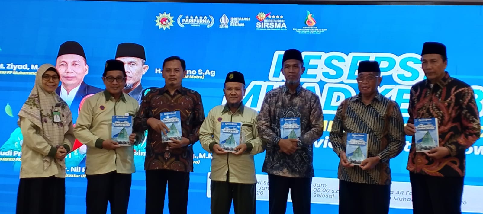 Milad ke-18 RSUM Metro, Launching Buku Sejarah & Beri Penghargaan Pegawai Masa Bakti 10 Tahun