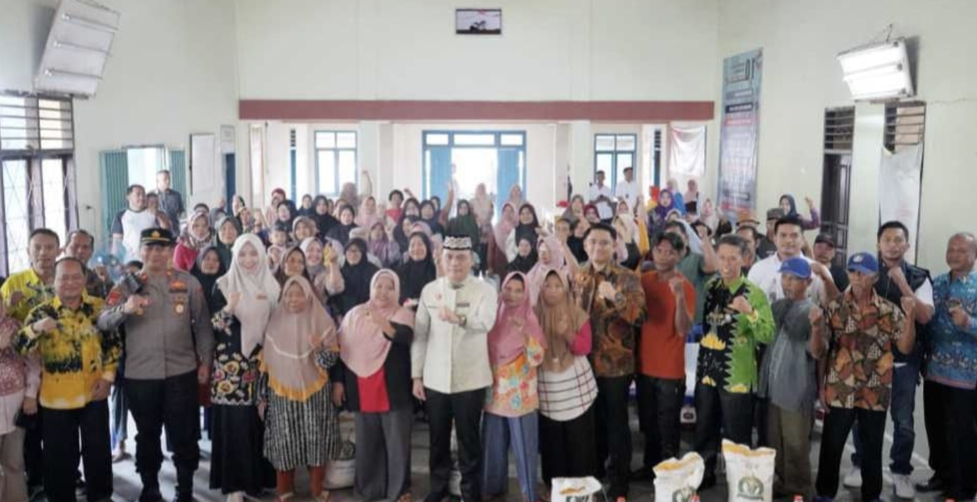 Walikota Metro Distribusikan Bantuan Pangan ke Ribuan Keluarga Kurang Mampu