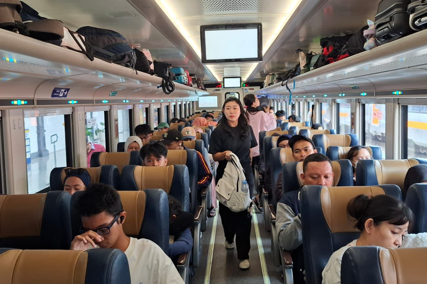 KAI Resmi Operasikan Rangkaian Stainless Steel di KA Singasari dan Bangunkarta