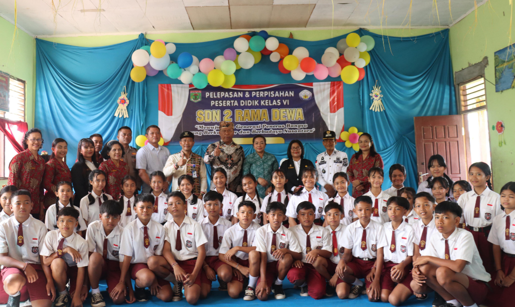 Wabup I Komang Koheri Hadiri Pelepasan Kelas VI SDN 2 Rama Dewa