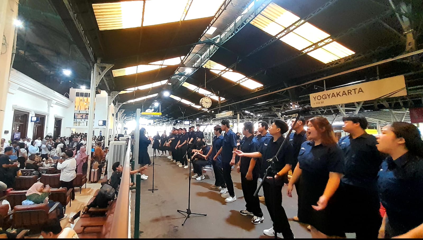 Indonesia Raya Menggema di Stasiun Yogyakarta, Begini Cara KAI Daop 6 Rayakan Hari Lahir Pancasila