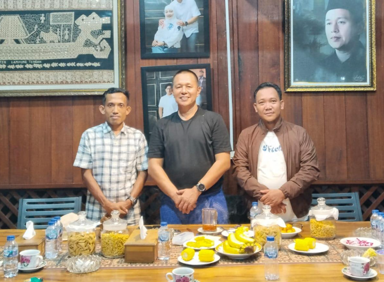 Silaturahmi dengan Mustafa, Rosim Nyerupa Soroti Kepemimpinan dan Pembangunan Lampung Tengah