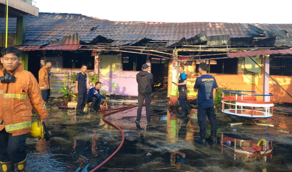 TK Khodijah Metro Barat Ludes Terbakar, Diduga Akibat Korsleting Listrik