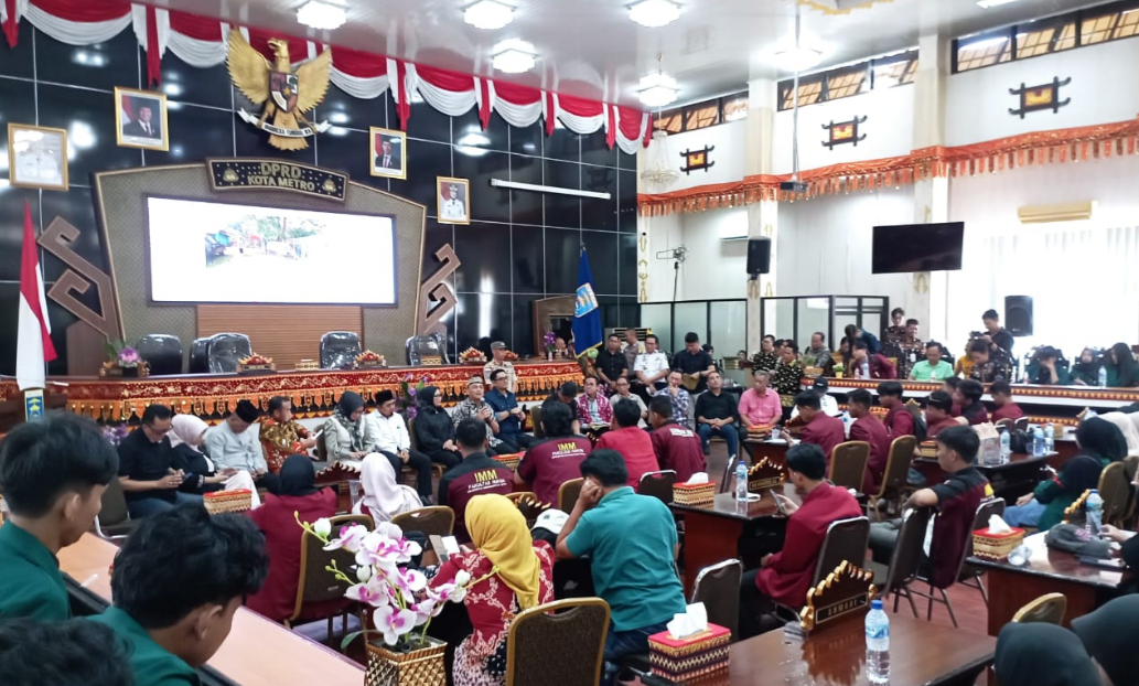 Aksi Demo IMM di Gedung DPRD Metro: Soroti Proyek Karangrejo dan Way Batanghari yang Dibatalkan