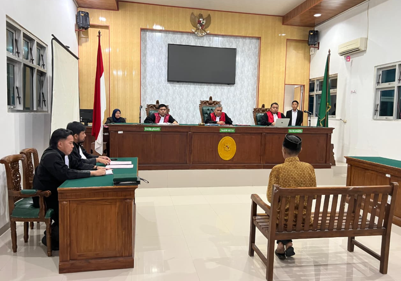 Bongkar Modus Kotak Beras Berisi 'Uang Gaib', Kejari Lampung Tengah Tuntut Dukun Palsu Nasirun 2,5 Tahun Penjara