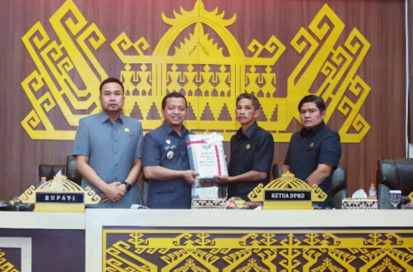 Bupati Pringsewu Sampaikan Ranperda Perubahan APBD 2026, Pendapatan Naik Jadi Rp1,162 Triliun