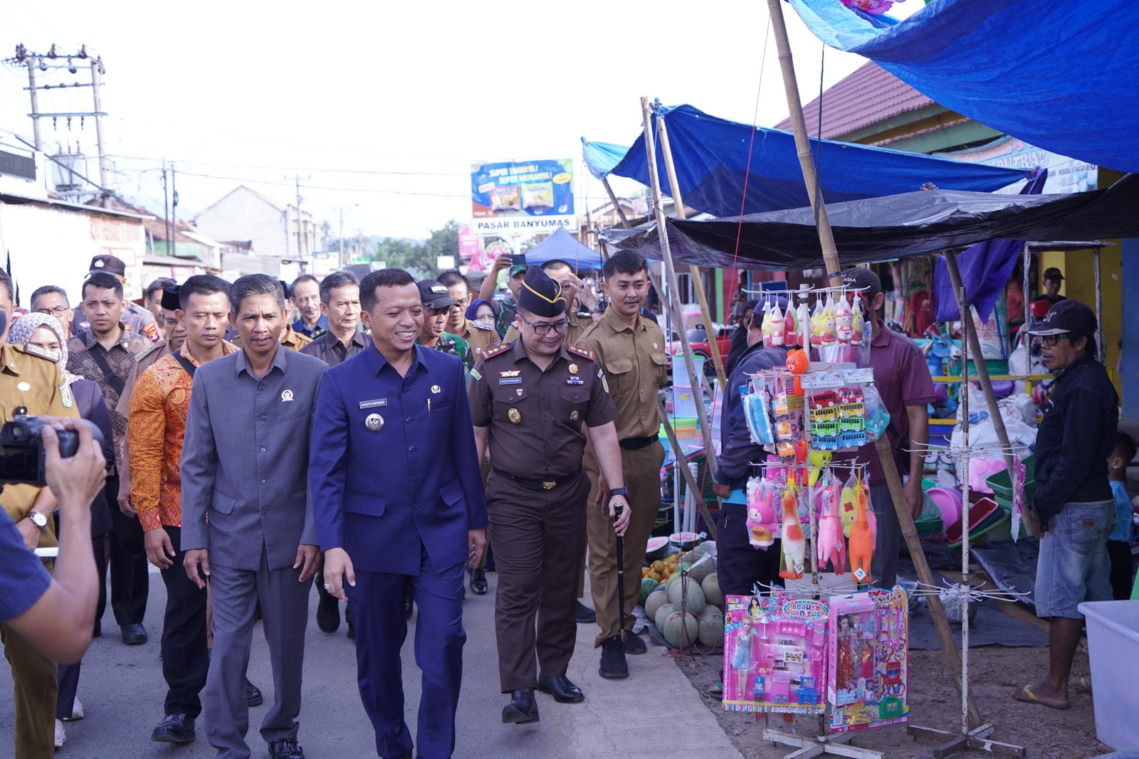 Pemantauan Harga dan Ketersediaan Bahan Pokok di Pasar Banyumas Jelang Idulfitri 1446 H