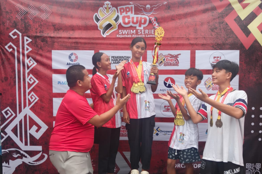 Raih 4 Emas dan 5 Perak, Syafa Azzahleia Raih Gelar Perenang Terbaik Putri di PPI Swim Series
