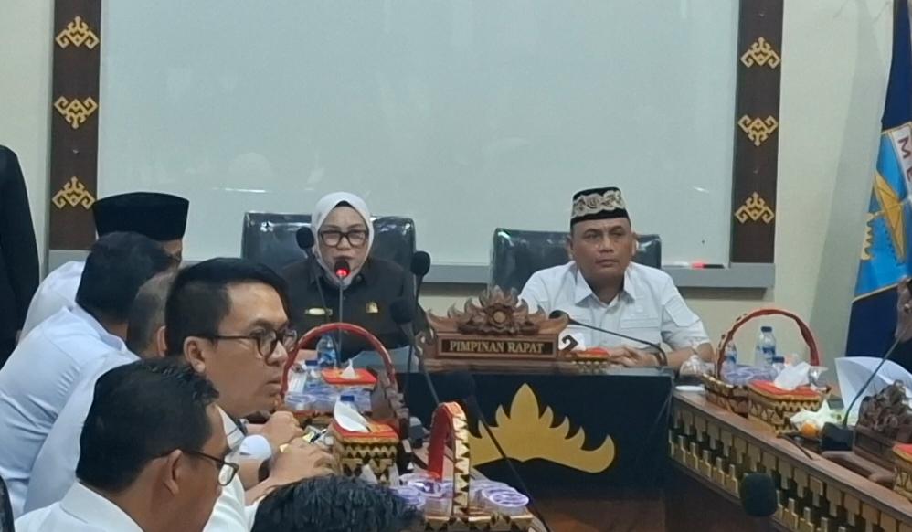 Rapat DPRD dan Wali Kota Metro Digelar Tertutup, Publik Dipertanyakan