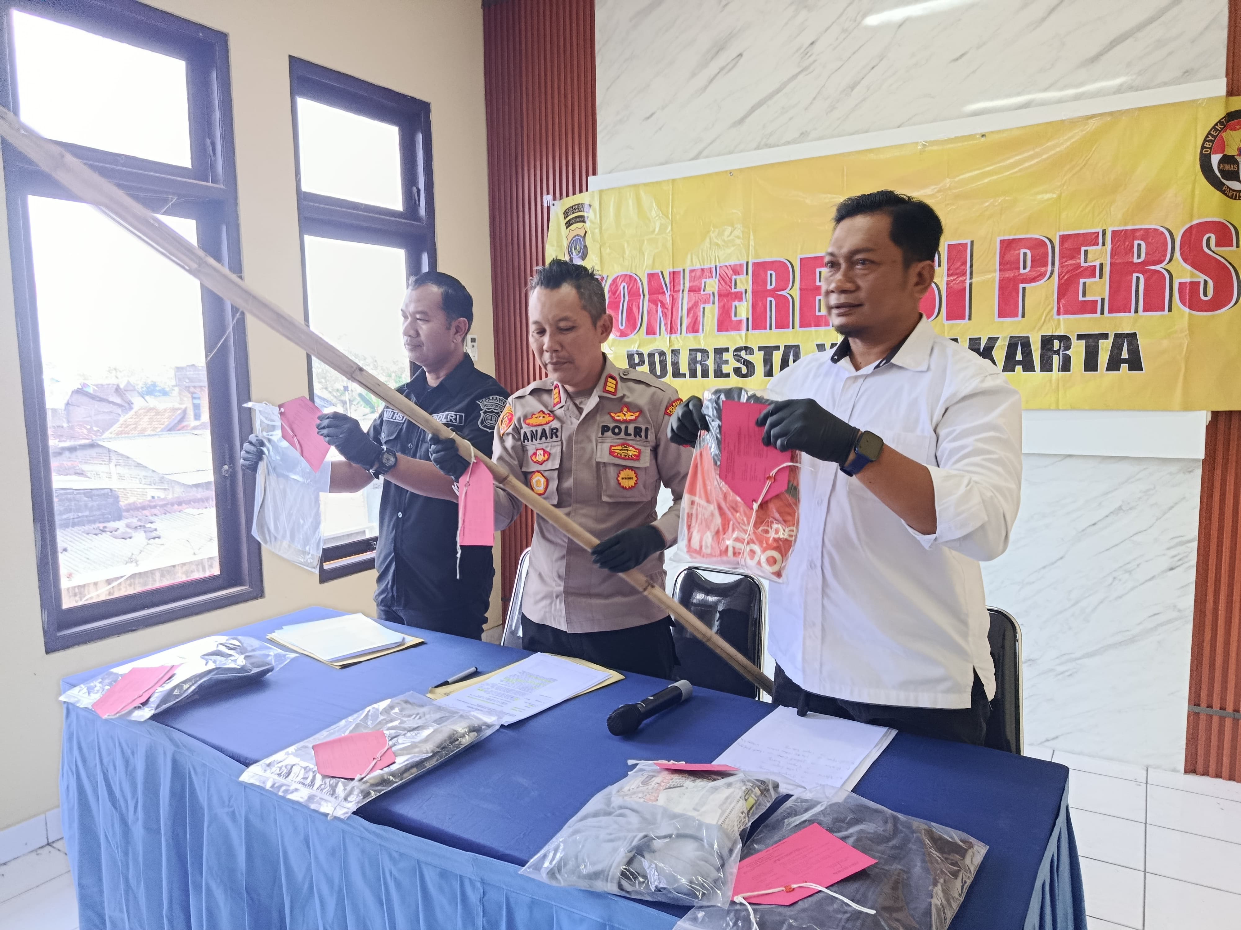 Polsek Mergangsan Ungkap Kasus Pengeroyokan di Jalan Ireda, Lima Orang Jadi Tersangka