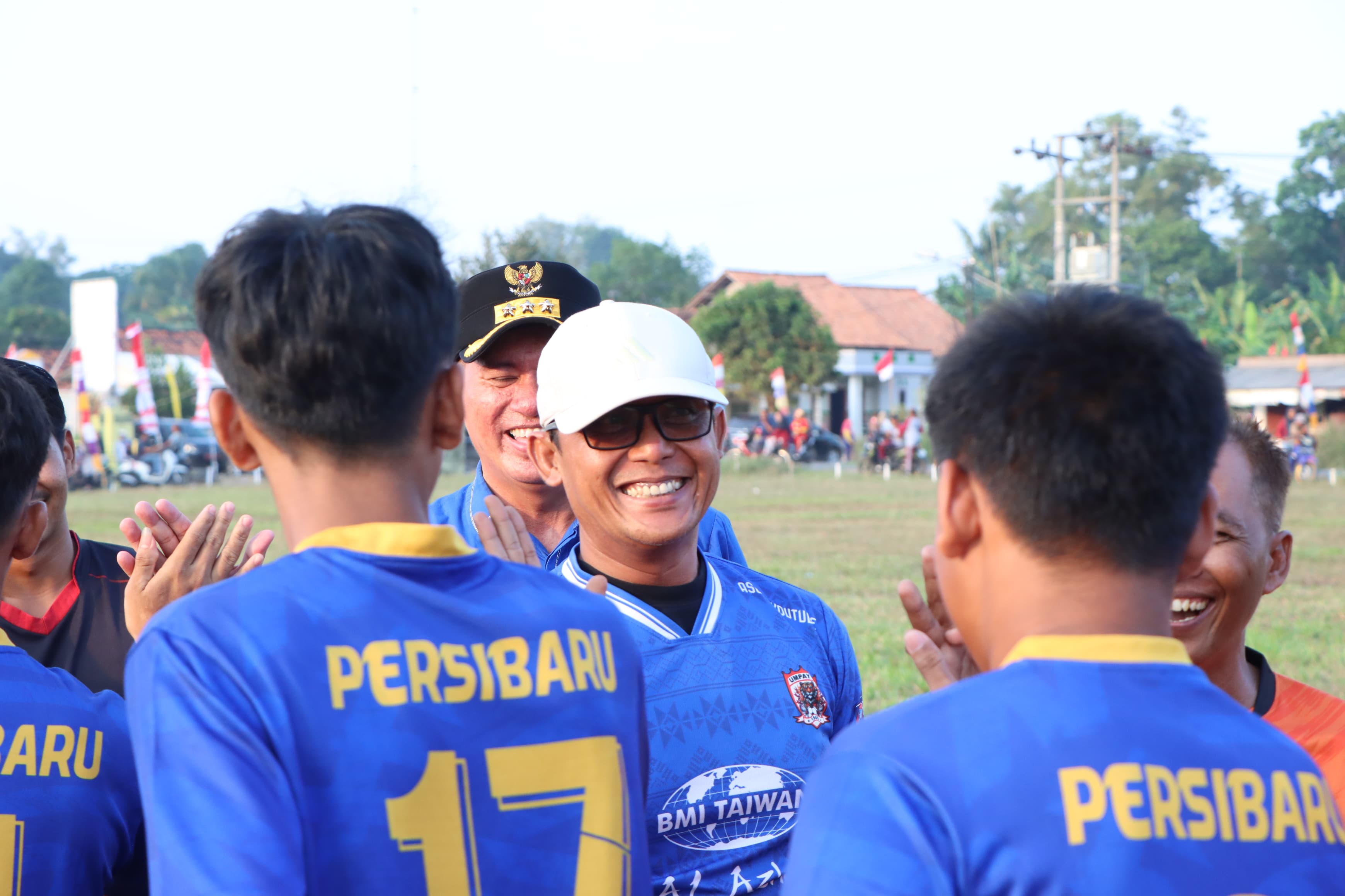 Bupati Lampung Tengah Resmi Buka Turnamen Sepakbola Tingkat Kecamatan di Bumi Nabung