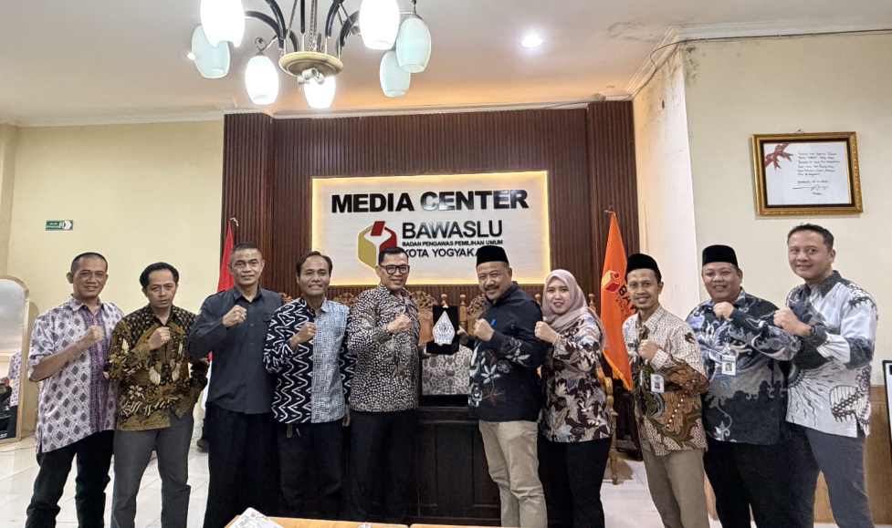 Siapkan Dana Cadangan Pilkada 2029, DPRD Kebumen Studi Referensi ke Bawaslu Yogyakarta