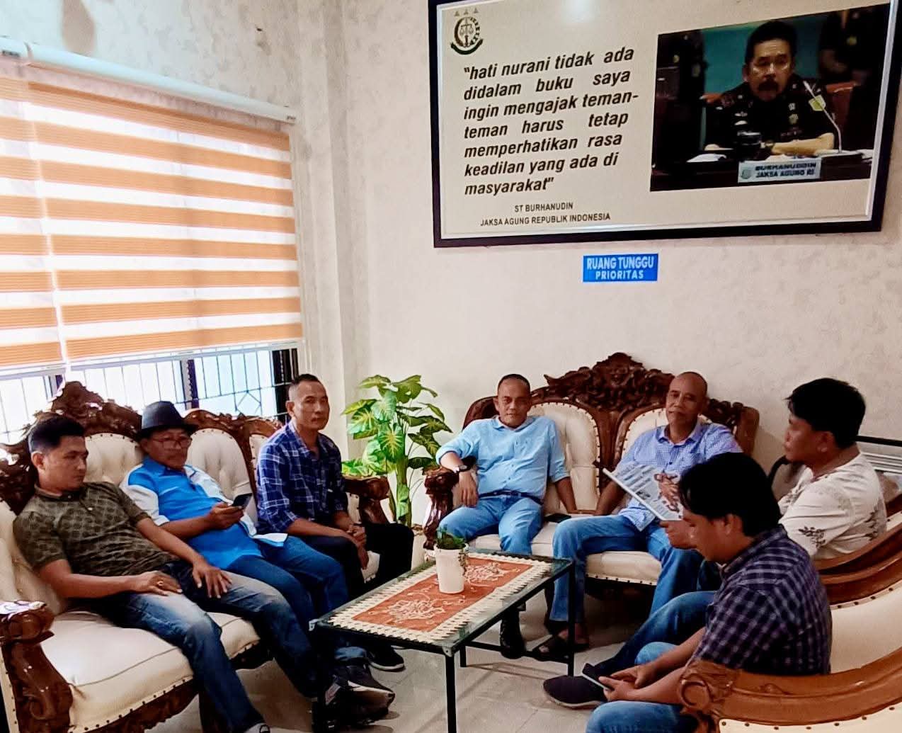 Kasus Dugaan Korupsi Banyak Mandek, FWTB Soroti Kinerja Kejari Tulangbawang