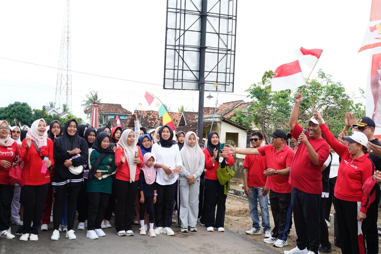 Plt. Bupati Lampung Tengah Lepas Kegiatan Jalan Sehat HUT ke-66 Kampung Suko Binangun