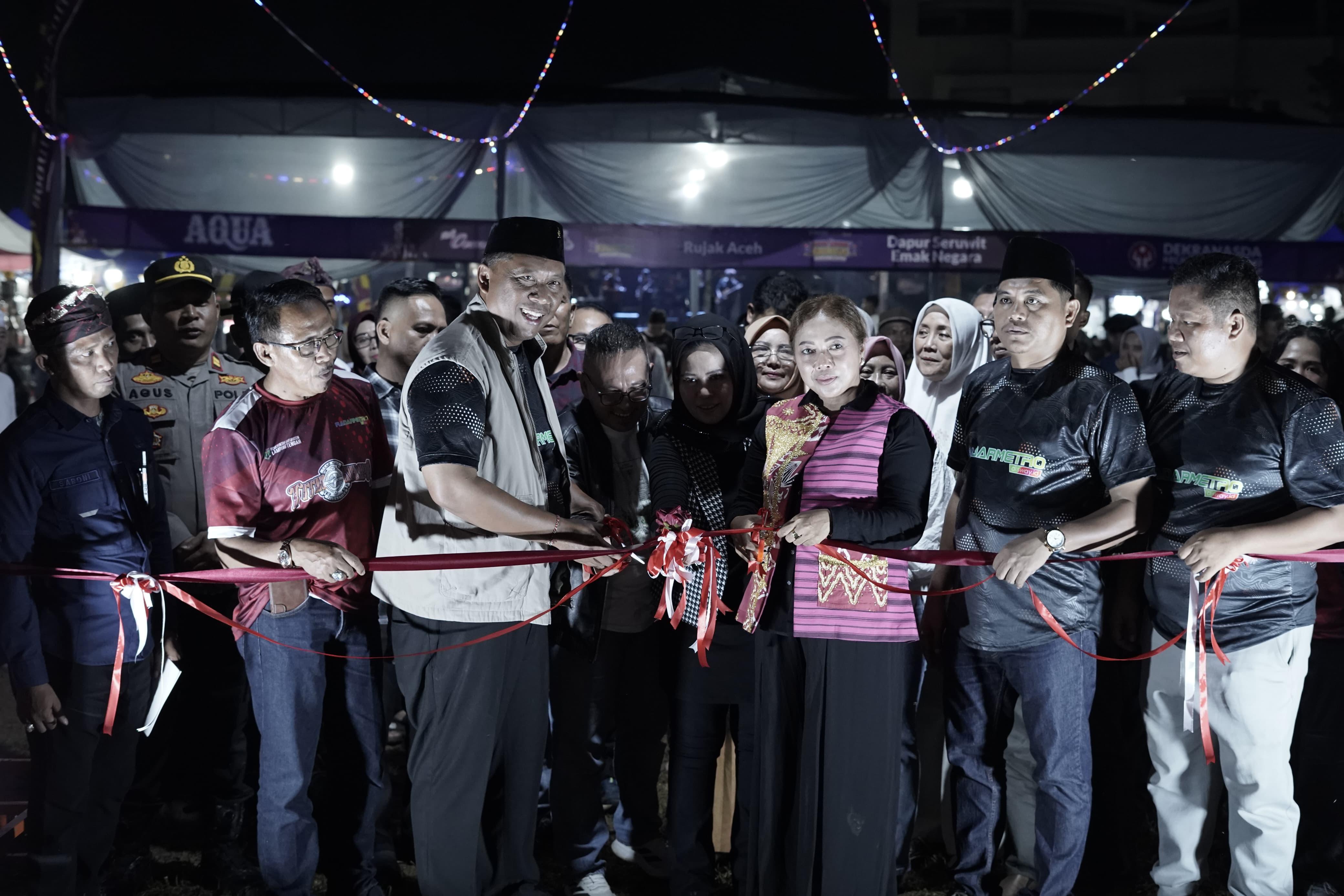 Meriah! Pesta Rakyat Kalirejo Resmi Dibuka Plt. Bupati Lampung Tengah I Komang Koheri