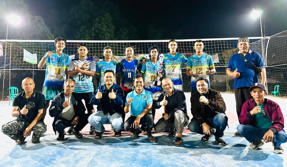 Seru! Turnamen Voli HUT Desa Tirtalaga ke-28, Tim Tuan Rumah BP Milenial Jaya Sabet Gelar Juara