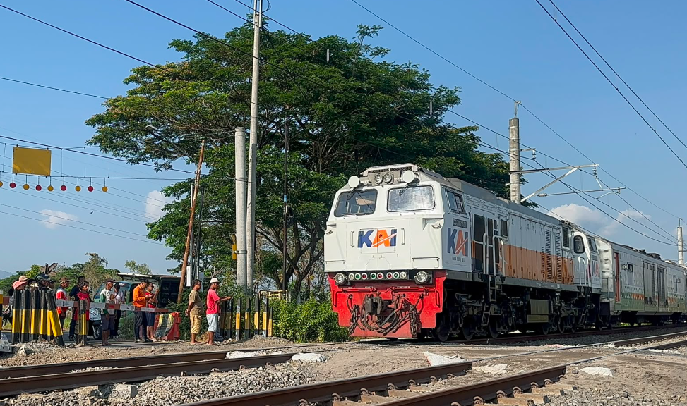 KAI Daop 6 Pastikan Perjalanan Kereta Api Kembali Normal Usai KA Malabar Tertemper Truk di Klaten