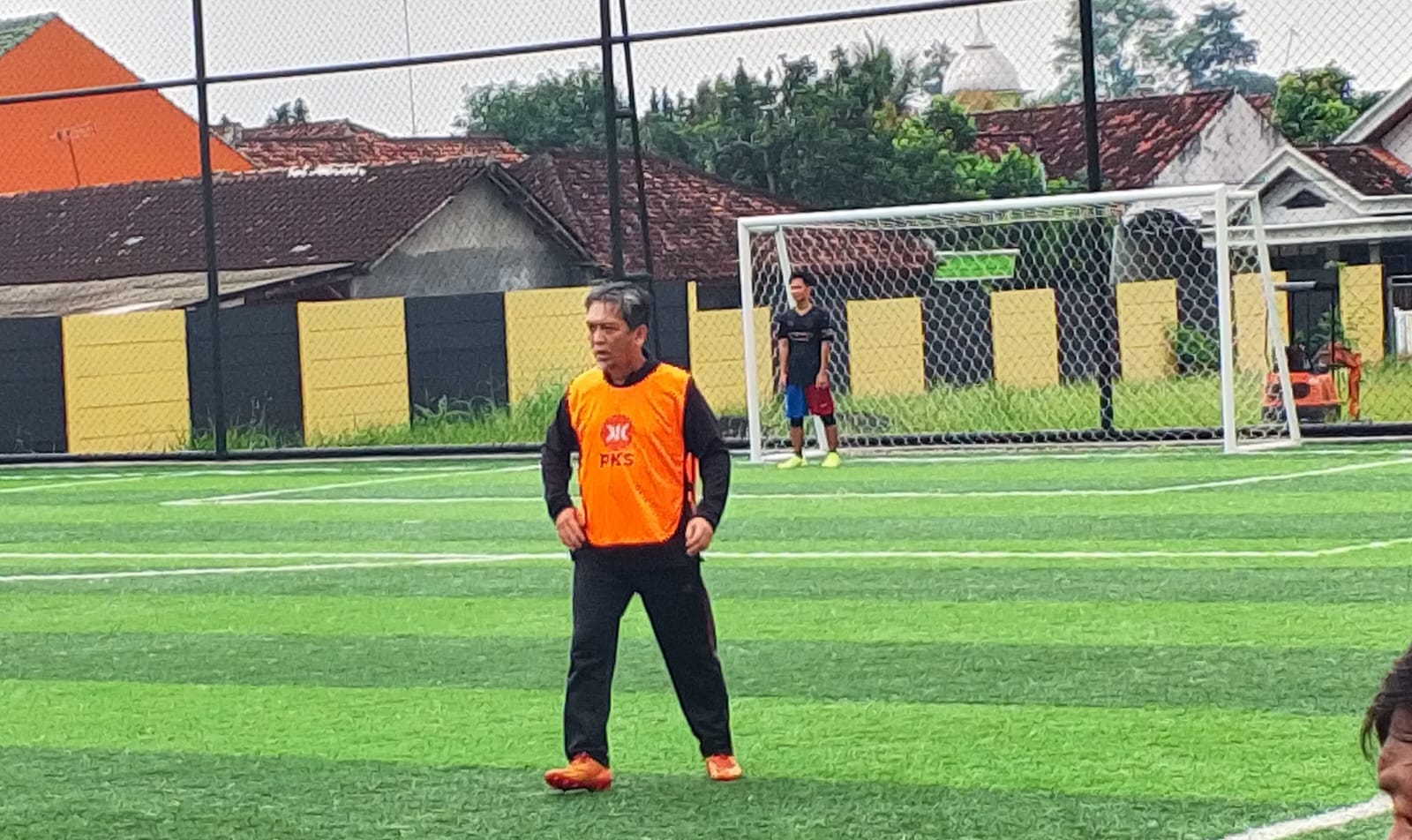 Presiden PKS Almuzzammil Yusuf Buktikan Usia Bukan Halangan untuk Berolahraga