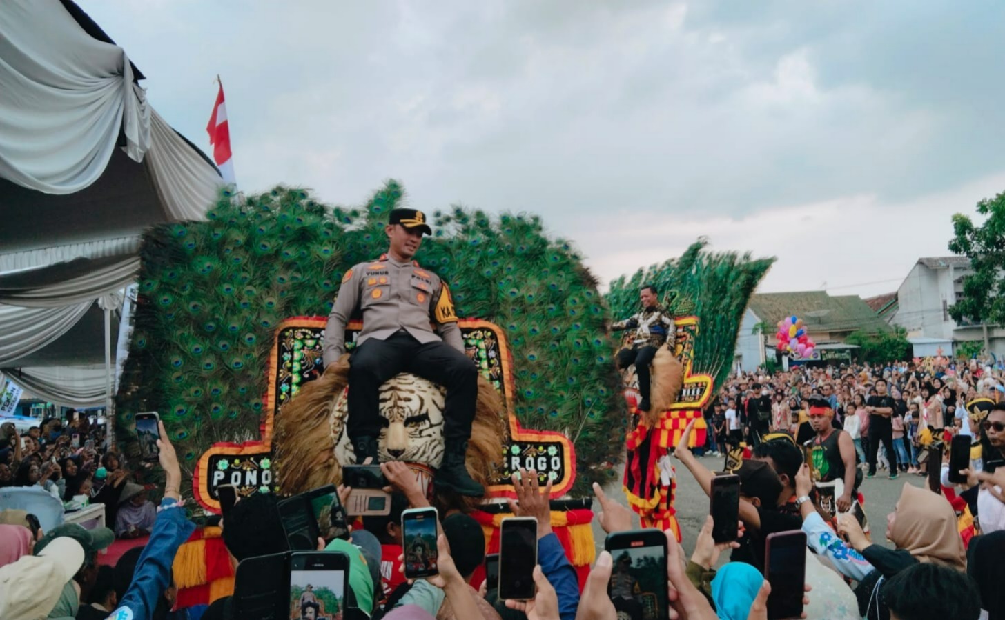 Polres Pringsewu Hadirkan Pagelaran Budaya di Hari Bhayangkara ke-80
