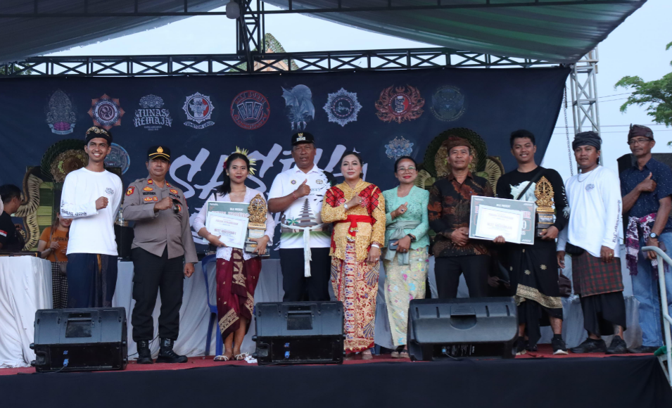 Wabup I Komang Koheri Tutup Sasih Kesanga Fest 2025 Lampung Tengah