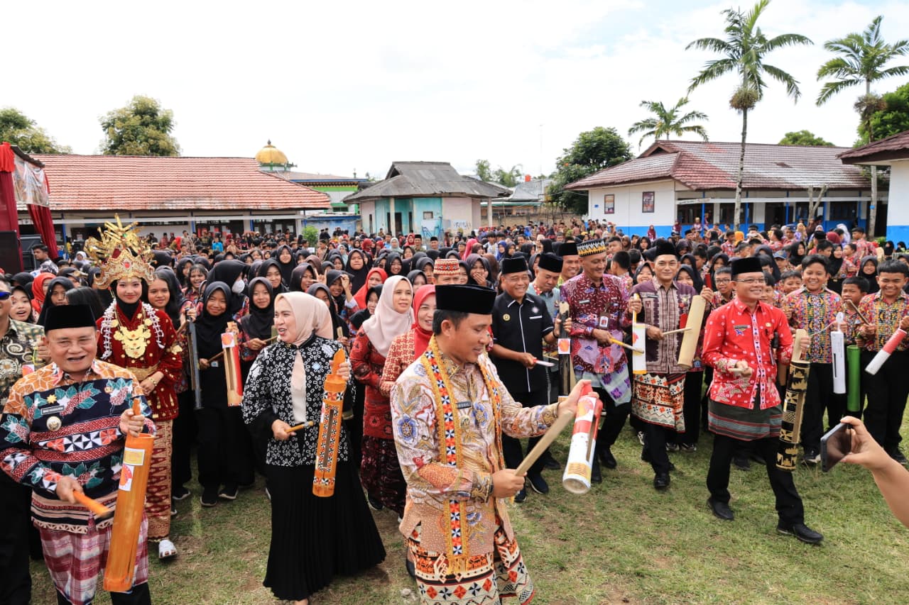 Kekuhan Diresmikan, Lampung Barat Siapkan Kentongan Bambu untuk Alarm Bencana