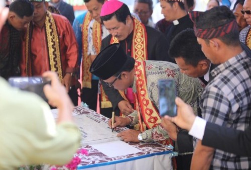 Bupati Ardito Wijaya Resmikan Gedung Pastoral Tanjung Mas, Dorong Penguatan Pelayanan Umat Katolik