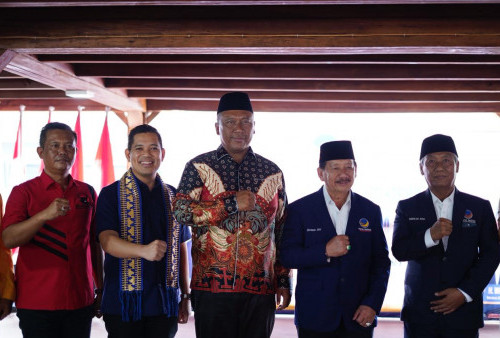 Plt. Bupati I Komang Koheri Hadiri Pelantikan Pengurus DPD Partai Nasdem Lampung Tengah 