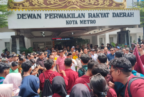 Gelar Aksi Demo Gedung DPRD Metro, IMM Desak Pemkot dan DPRD Tindaklanjuti Isu Sampah hingga Dana BOS