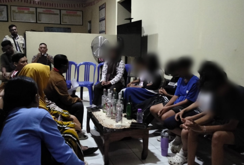 Satpol PP Metro Gerebek Pesta Miras di Kos Mulyojati, 7 Remaja Putri Diamankan