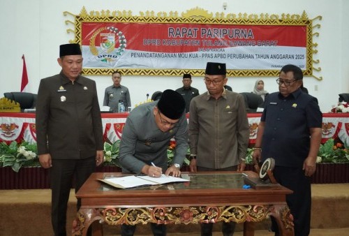 Pemkab dan DPRD Tubaba Teken MoU KUA-PPAS Perubahan APBD 2025