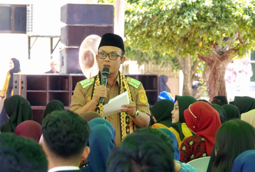 Bupati Ardito Wijaya Hadiri Pelepasan Lulusan Angkatan 60 SMA Negeri 1 Terbanggi Besar