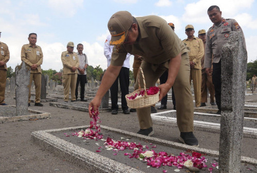 Wali Kota Yogyakarta Ziarah ke TMP Kusumanegara Kenang Jasa Pahlawan